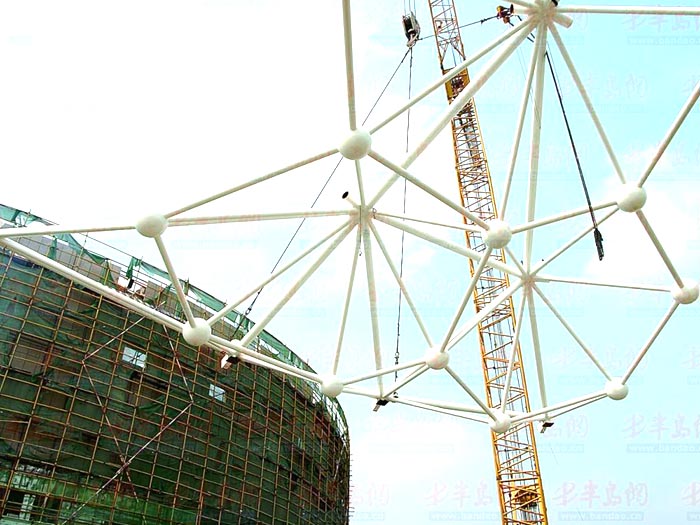周口体育馆网架安装